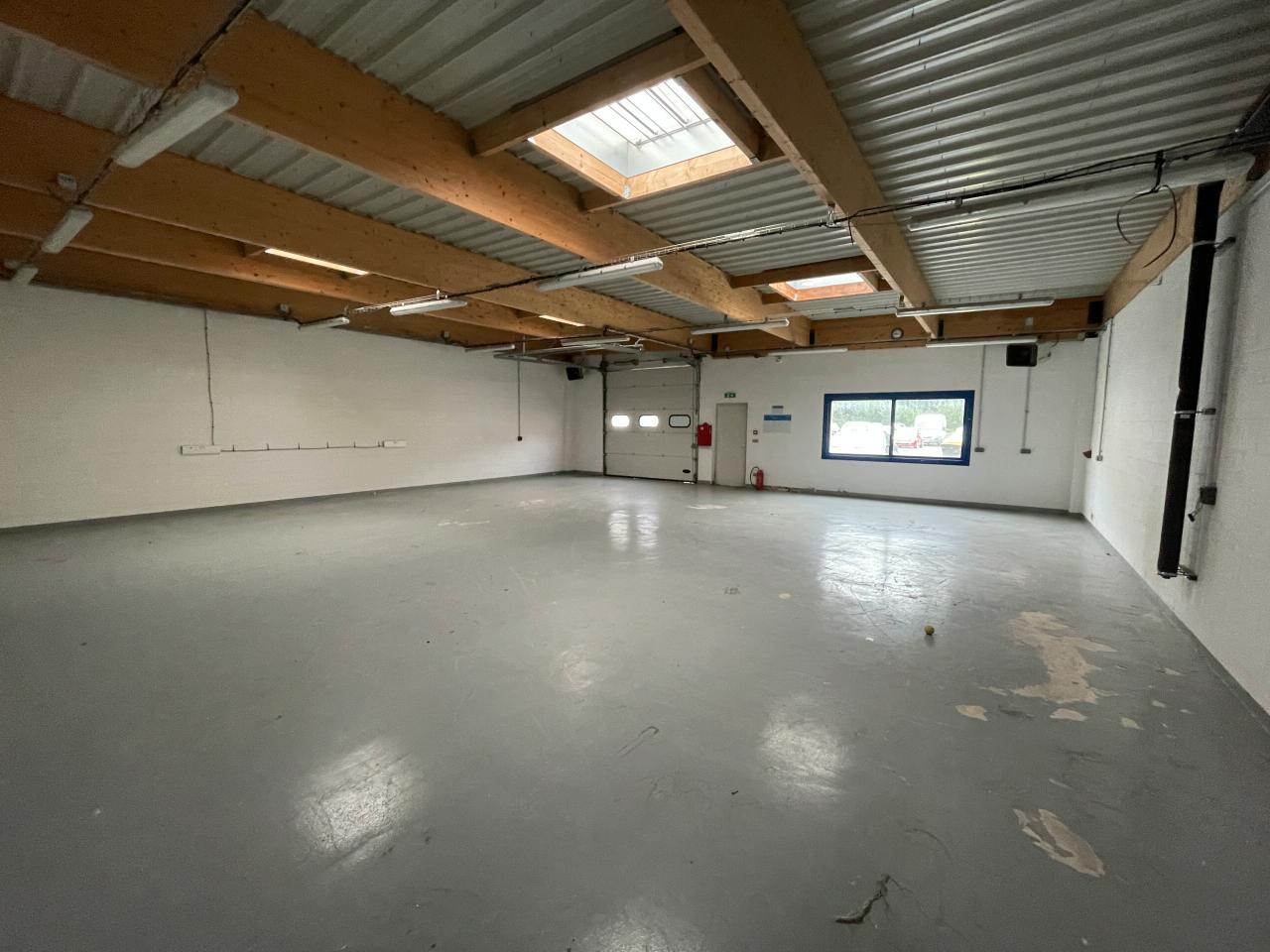 Local d'activité Croissy-Beaubourg 316m² Location local d'activité Croissy-Beaubourg Seine-et-Marne OLACT2423172 1